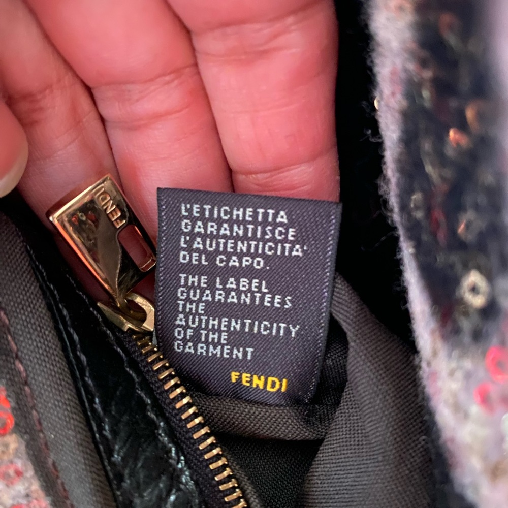 Fendi bag - Picture 11 of 16